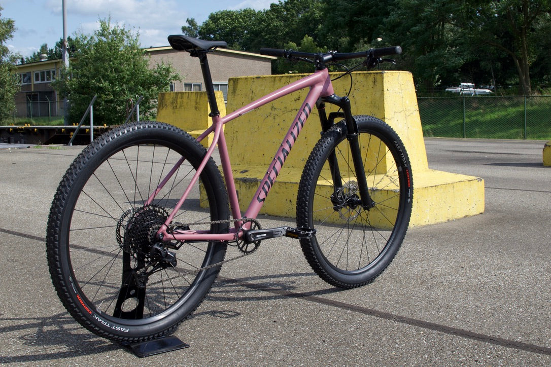 Specialized Chisel Comp Lilac maat L Stout Shimano Sram SX