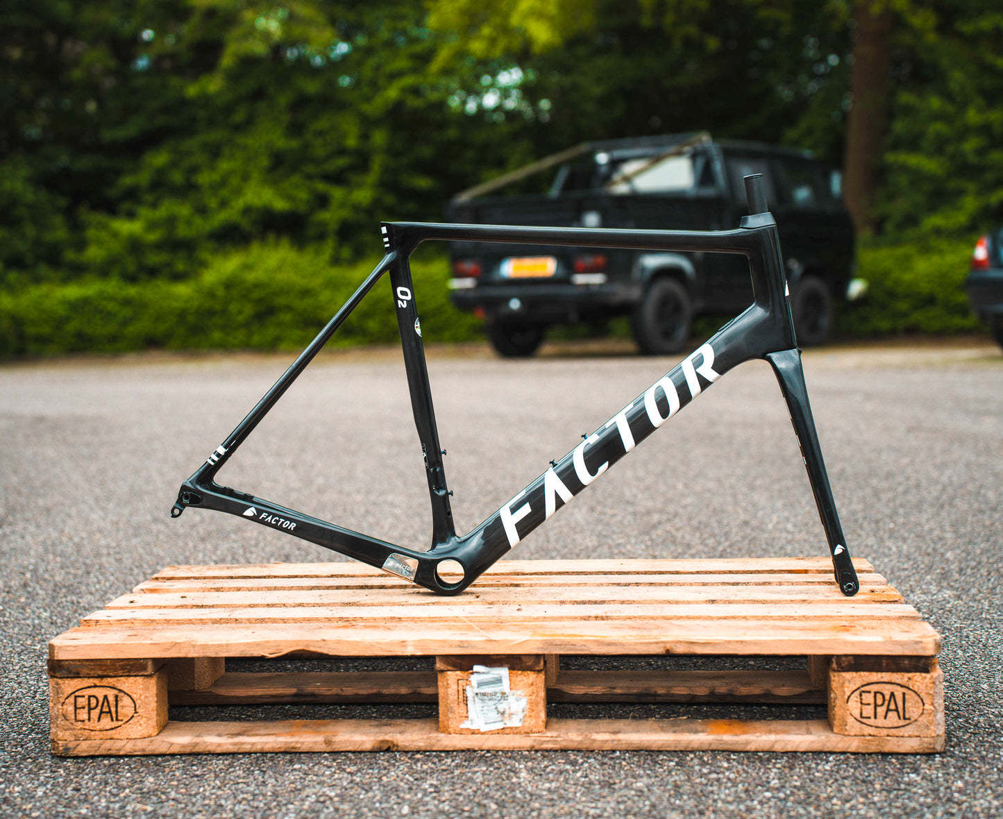 Factor O2 Disc carbon racefiets frameset in maat 58