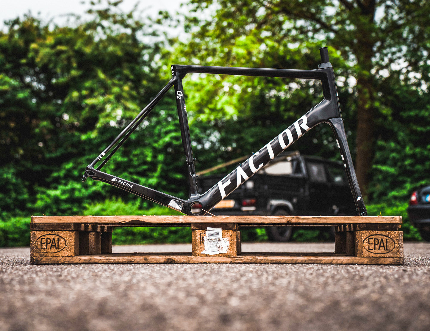 Factor O2 Disc carbon racefiets frameset in maat 58