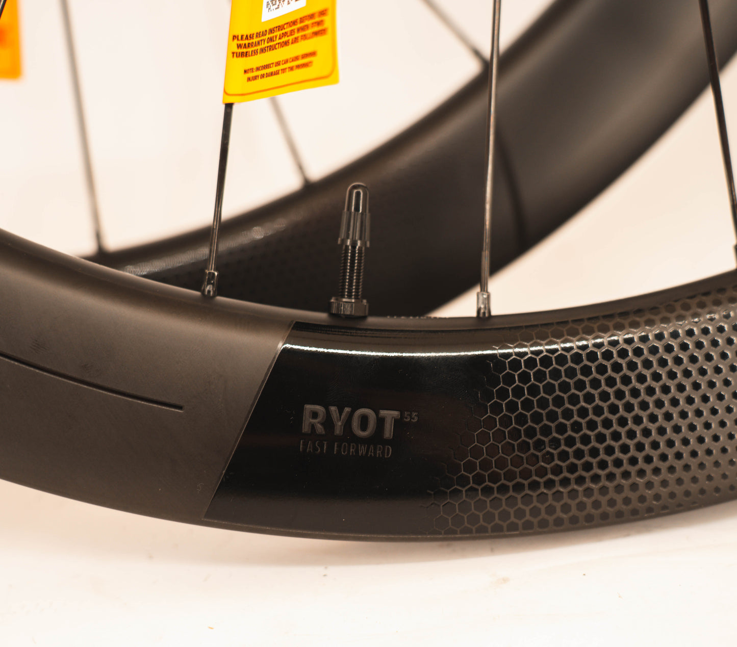 FFWD RYOT 55 Disc wielset wielen race carbon