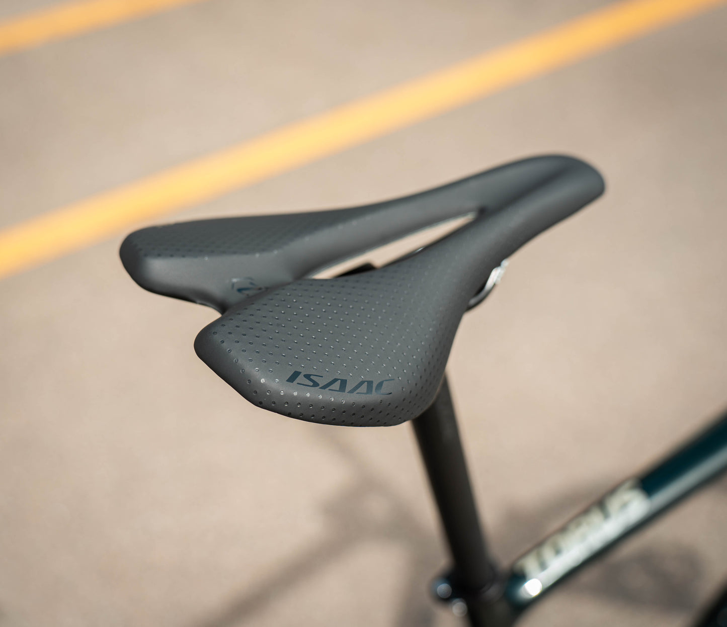 Isaac Torus GRX DT Swiss ALLE MATEN Carbon GravelBike 12sp