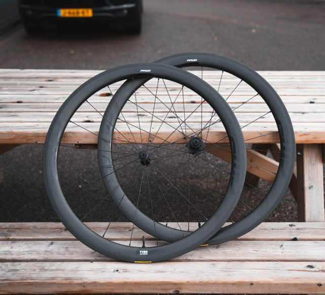 Fast Forward FFWD Tyro velgrem carbon wielen wielset tubeless