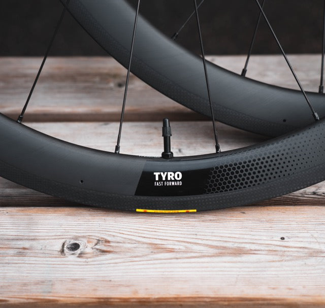 Fast Forward FFWD Tyro velgrem carbon wielen wielset tubeless