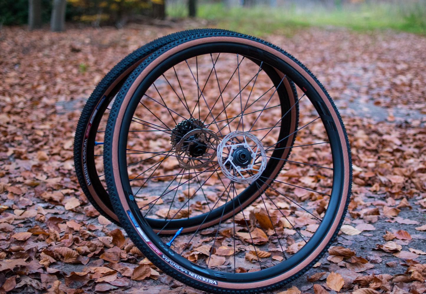 Ere Research Tenaci GR20 wielset tubeless gravel met banden