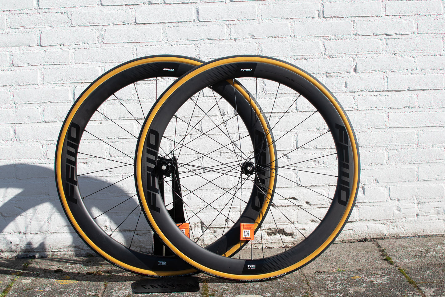 Nieuwe FFWD Tyro 2.0 carbon wielen wielset disc tubeless