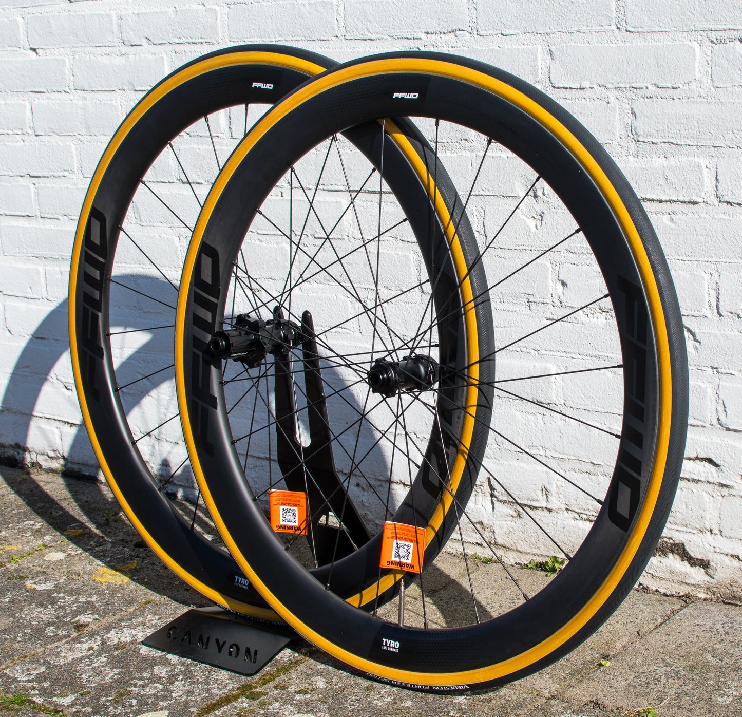 Nieuwe FFWD Tyro 2.0 carbon wielen wielset disc tubeless