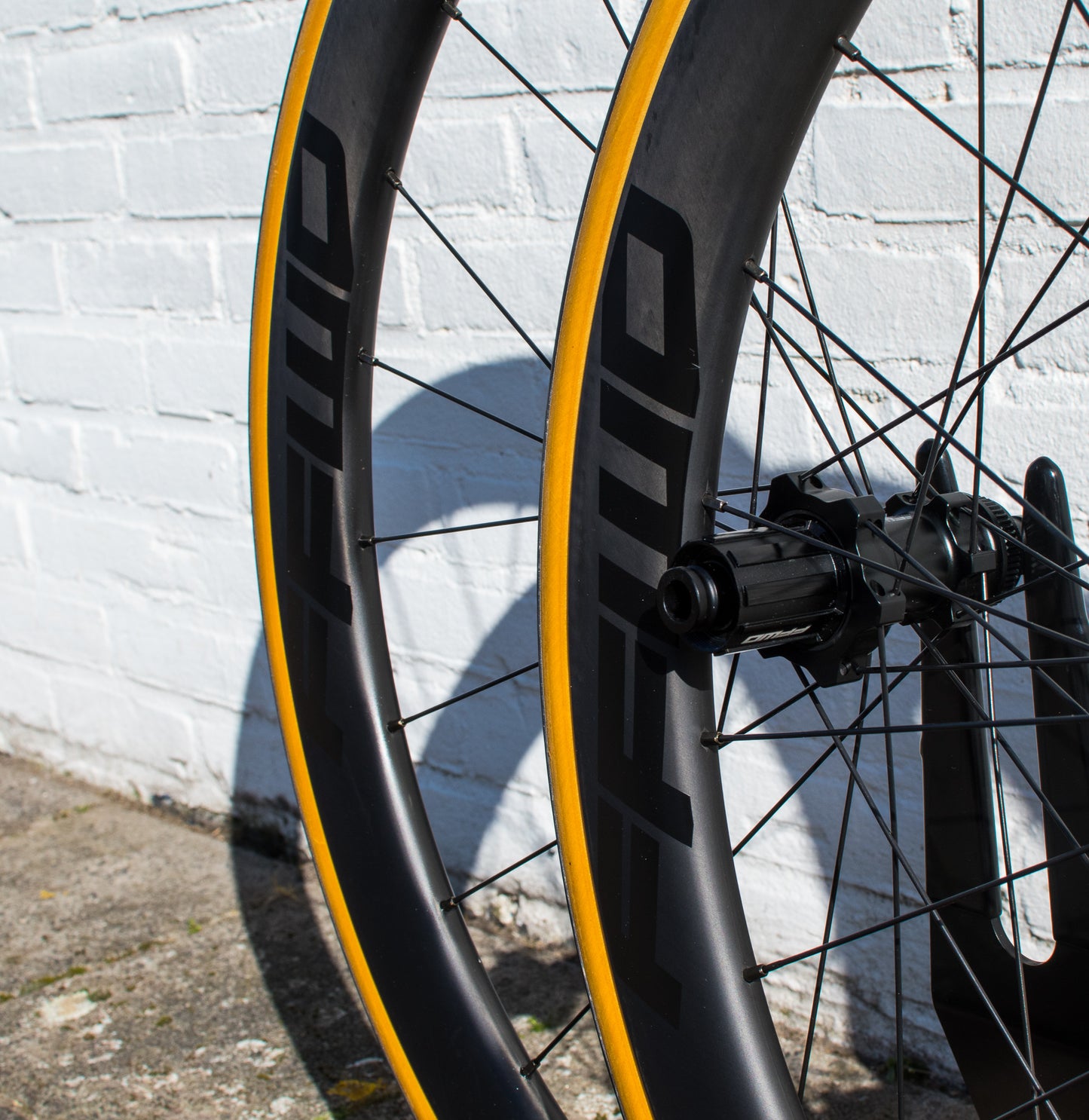 Nieuwe FFWD Tyro 2.0 carbon wielen wielset disc tubeless