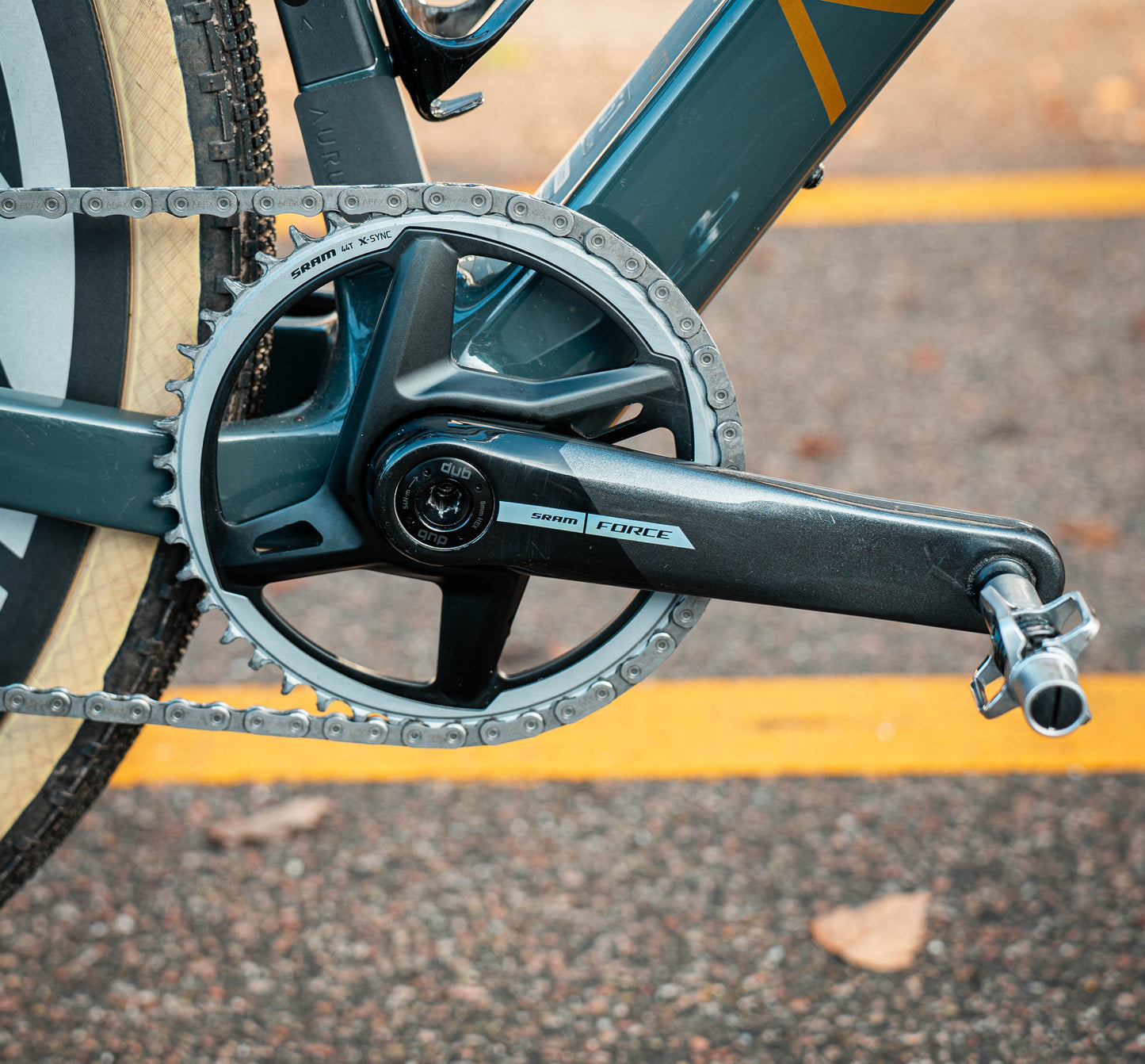 Aurum Manto SRAM Force AXS Zipp Custom 51 Carbon Gravelbike