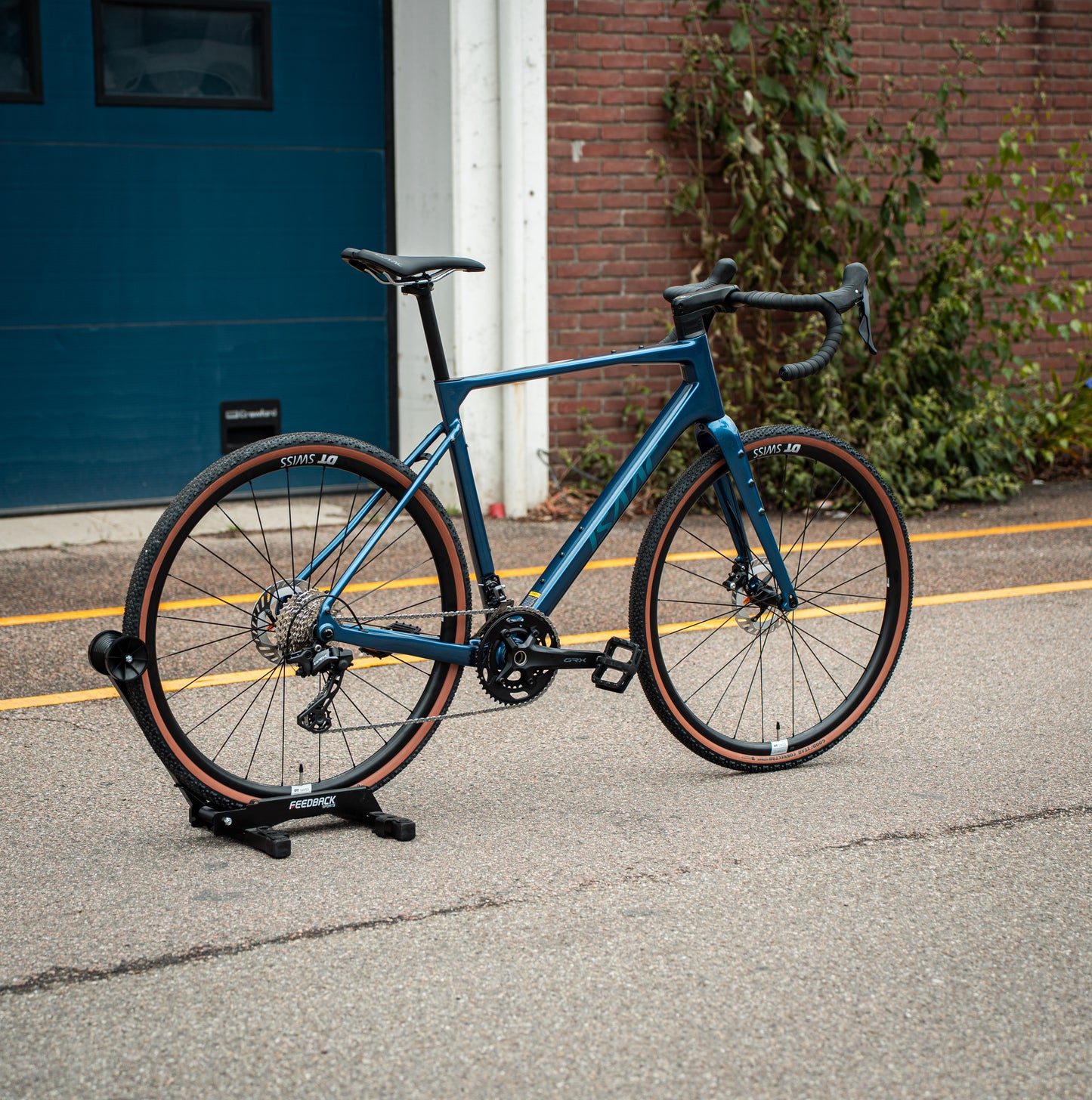 Isaac Kaon Blauw GRX 12 sp NIEUW Carbon Gravelbike