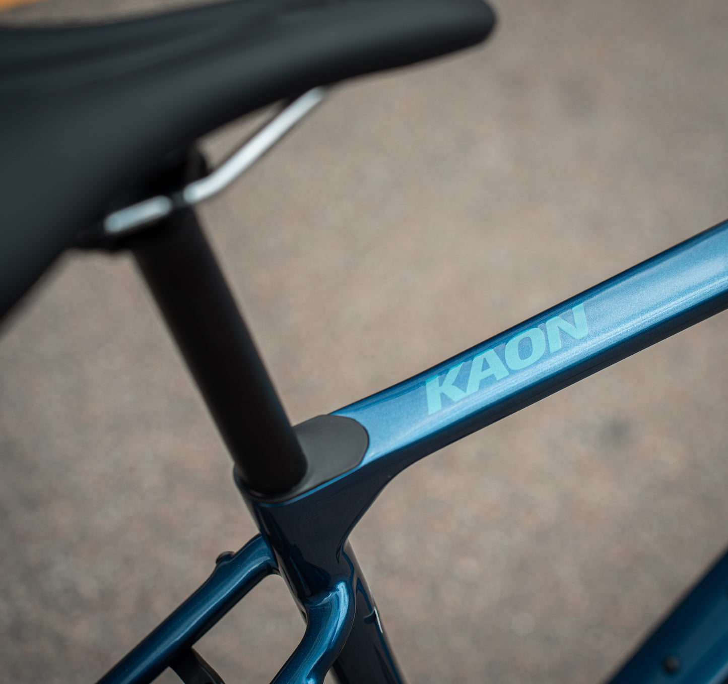 Isaac Kaon Blauw GRX 12 sp NIEUW Carbon Gravelbike