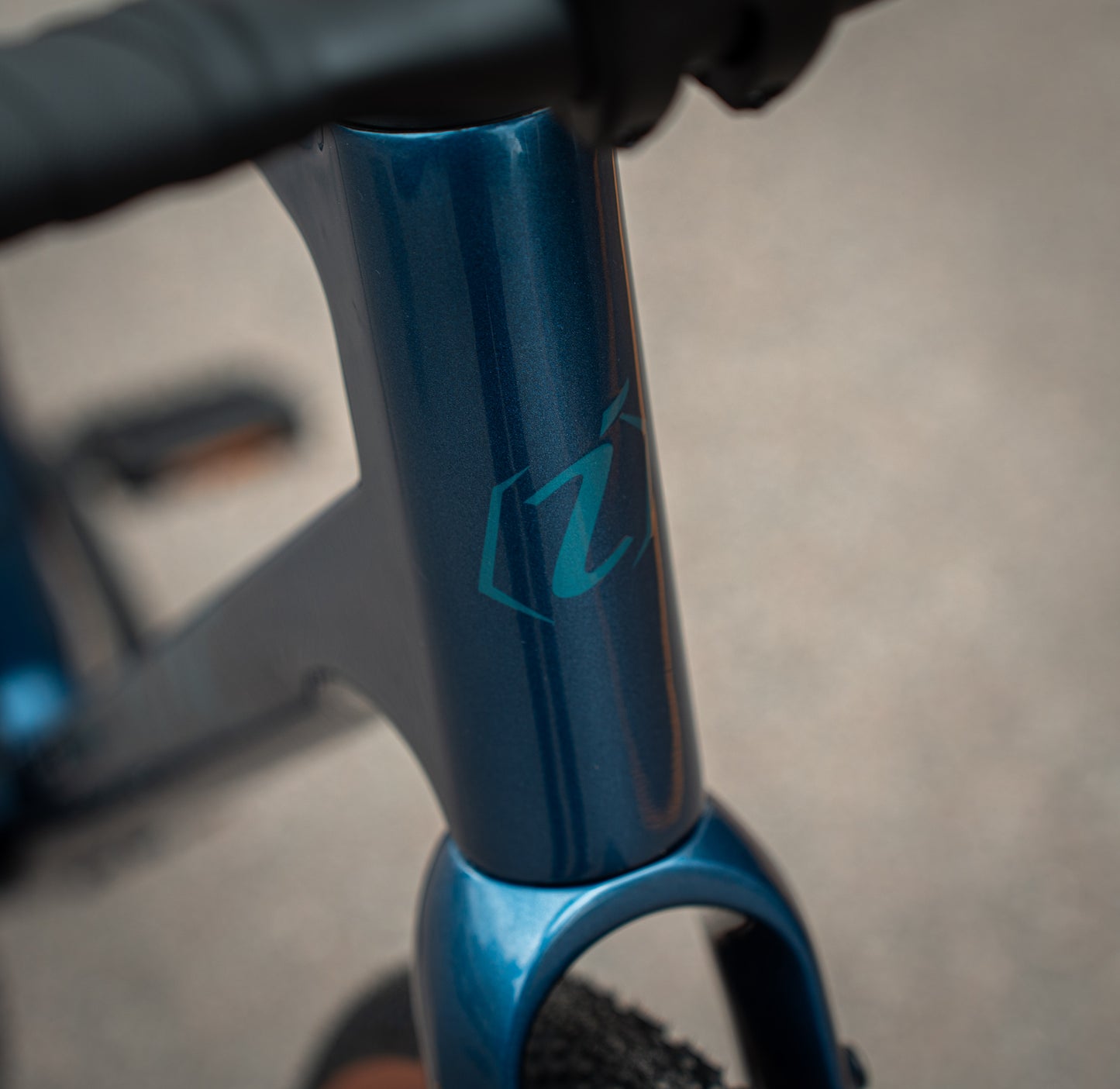 Isaac Kaon Blauw GRX 12 sp NIEUW Carbon Gravelbike