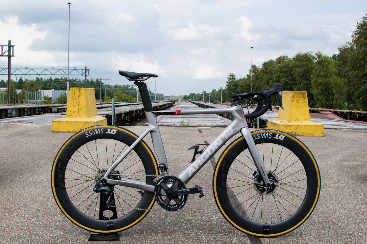 Argon18 Nitrogen carbon racefiets Ultegra di2 DT Swiss PRC 1400