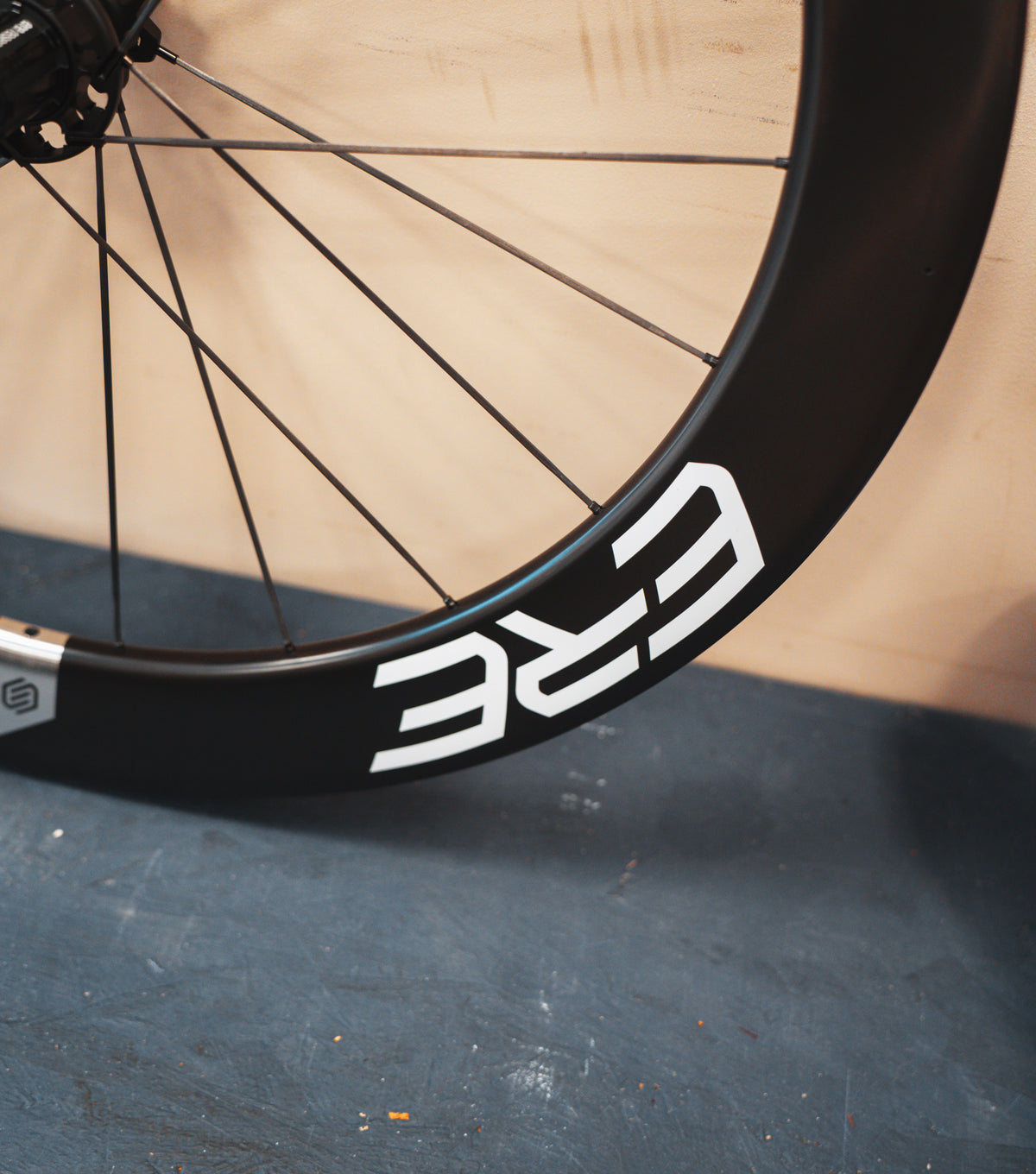 Ere Genus II AE65-R Team Edition Shimano HG Carbon Wielset Nieuw