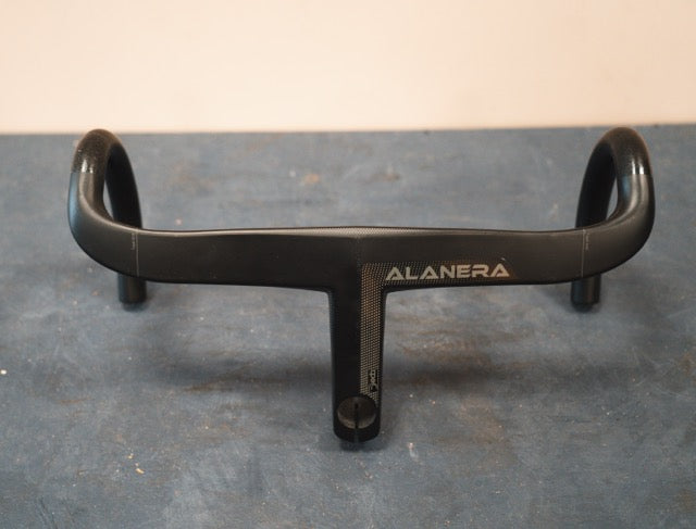 Deda Alanera Carbon Cockpit 110x420 NIEUW