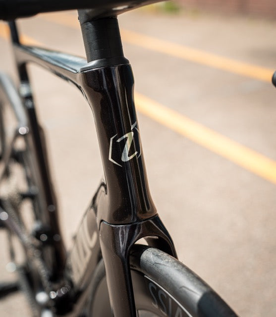 Isaac Meson Ruby Red Shimano Ultegra DI2 DT XL Swiss Carbon Racefiets NIEUW