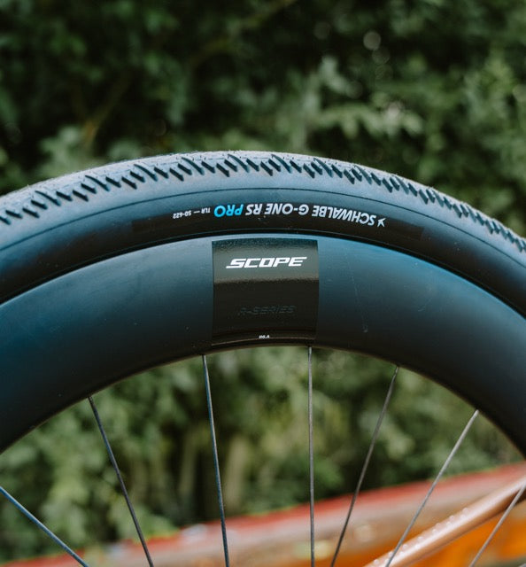 Factor Sarana SRAM Force AXS XPLR 13 Speed Scope Carbon Gravelbike 52 NIEUW