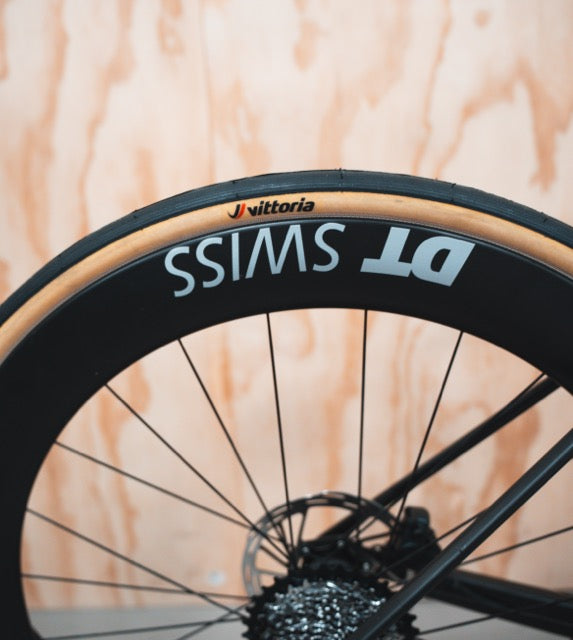 BMC Roadmachine SRAM Force AXS 54 Carbon Racefiets NIEUW