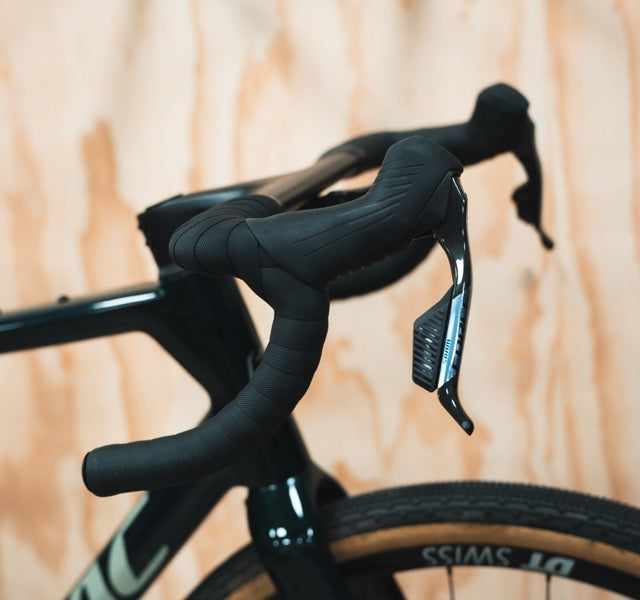 Isaac Torus SRAM Force AXS DT Swiss XL Carbon Gravelbike