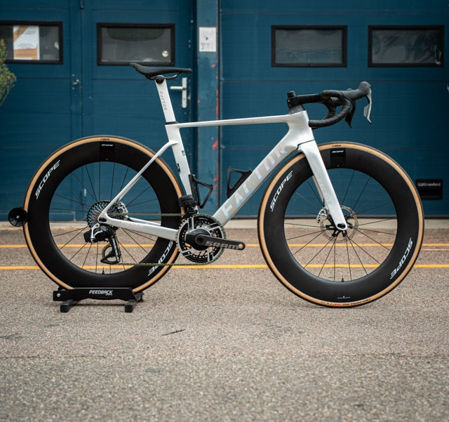 Factor Ostro VAM Arctic Chrome 52 SRAM Red AXS Scope Carbon Racefiets NIEUW