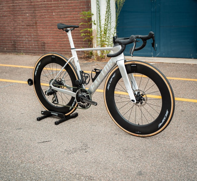Factor Ostro VAM Arctic Chrome 52 SRAM Red AXS Scope Carbon Racefiets NIEUW
