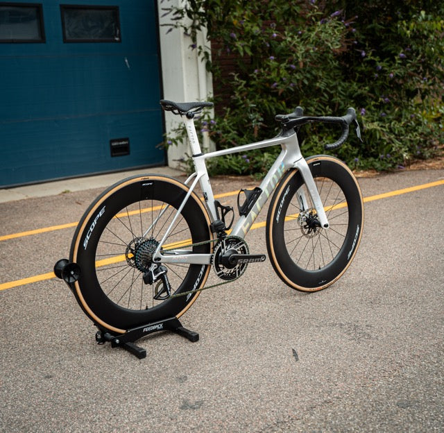 Factor Ostro VAM Arctic Chrome 52 SRAM Red AXS Scope Carbon Racefiets NIEUW