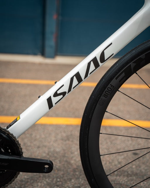 Isaac Boson Shimano 105 DI2 Fore M Carbon Racefiets