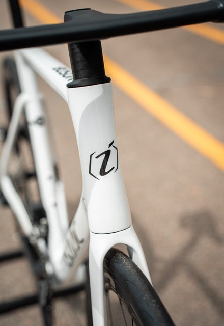 Isaac Boson Shimano 105 DI2 Fore M Carbon Racefiets