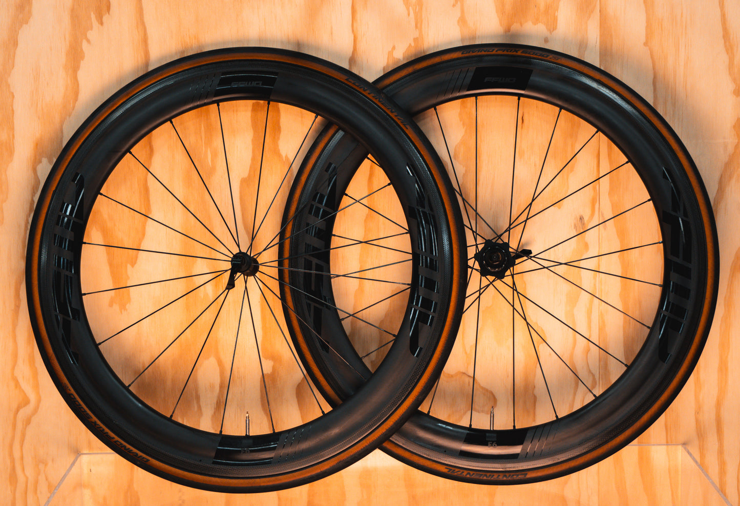 FFWD F6 Wielset Velgrem Carbon