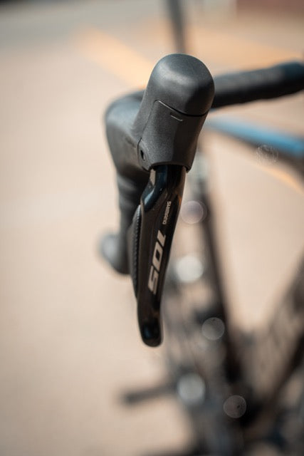Isaac Meson Shimano 105 DI2 M DT Swiss Carbon Racefiets