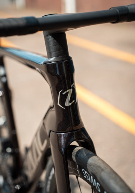 Isaac Meson Shimano 105 DI2 M DT Swiss Carbon Racefiets