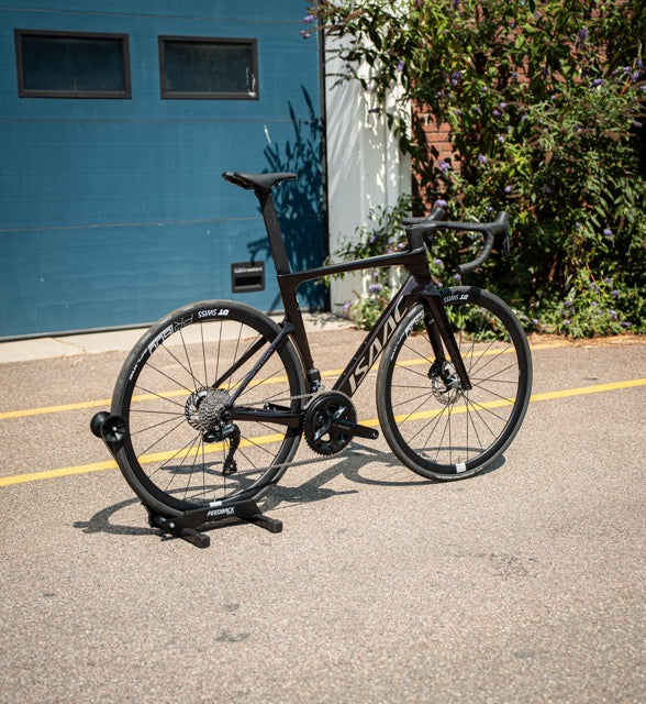 Isaac Meson Shimano 105 DI2 M DT Swiss Carbon Racefiets