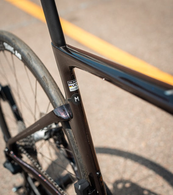 Isaac Meson Shimano 105 DI2 M DT Swiss Carbon Racefiets