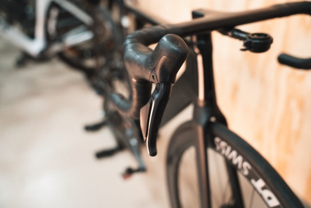 Canyon Aeroad CF SLX Shimano Ultegra DI2 12 sp M Carbon Racefiets