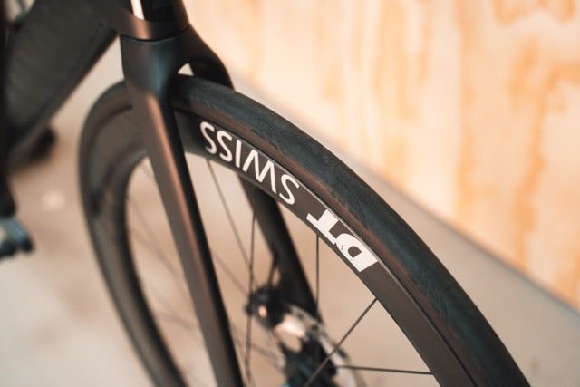 Canyon Aeroad CF SLX Shimano Ultegra DI2 12 sp M Carbon Racefiets