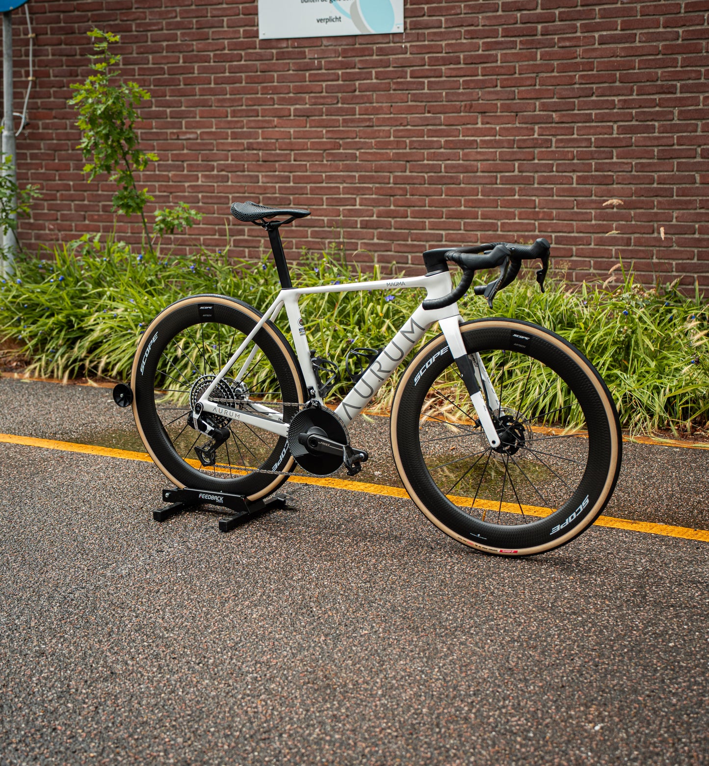 Aurum Magma 51 SRAM Red XPLR 13 sp Scope Artech Carbon Racefiets