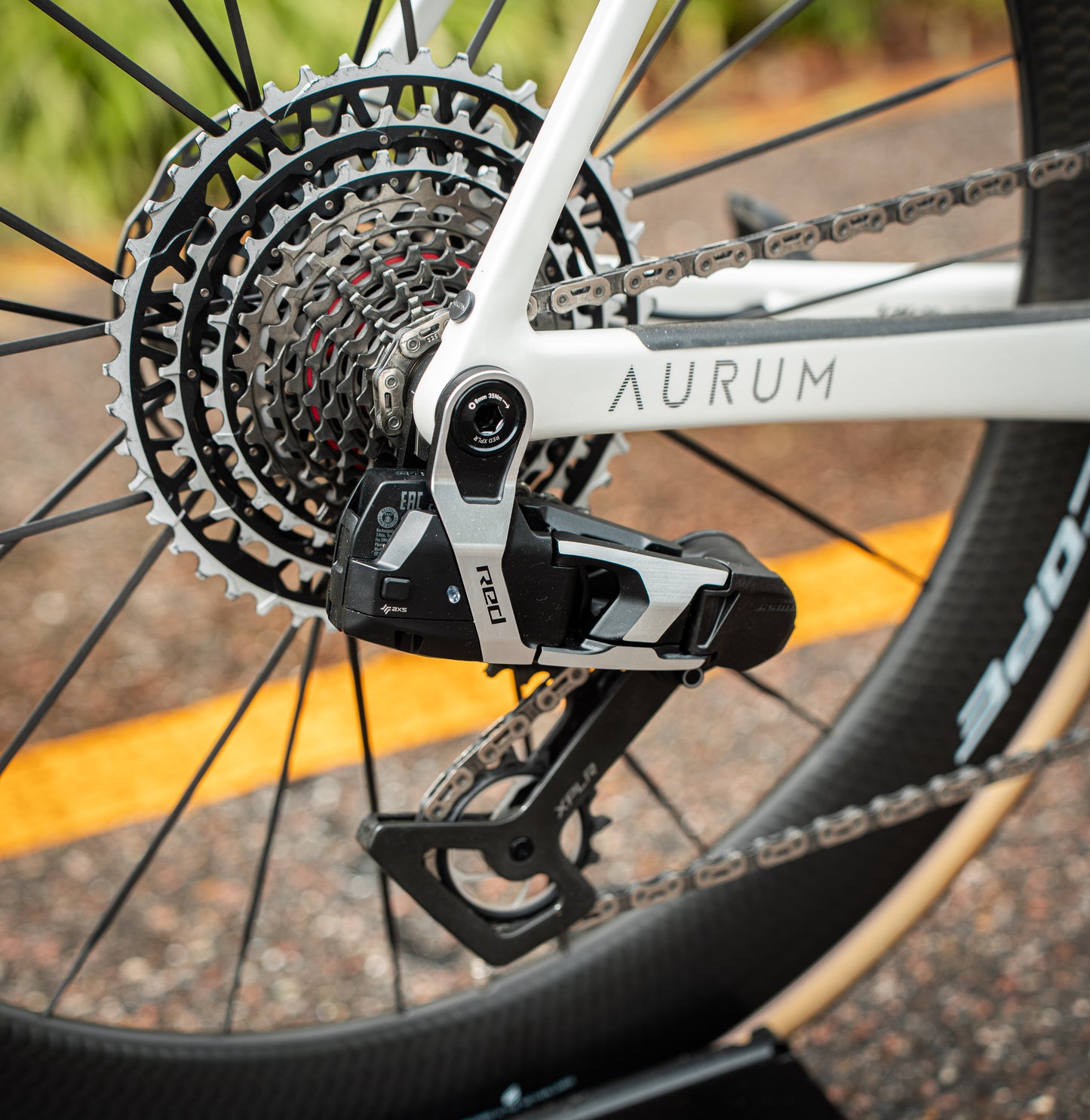 Aurum Magma 51 SRAM Red XPLR 13 sp Scope Artech Carbon Racefiets