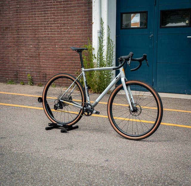 Specialized Crux SRAM Apex 56 Aluminium Gravelbike DEMO MODEL