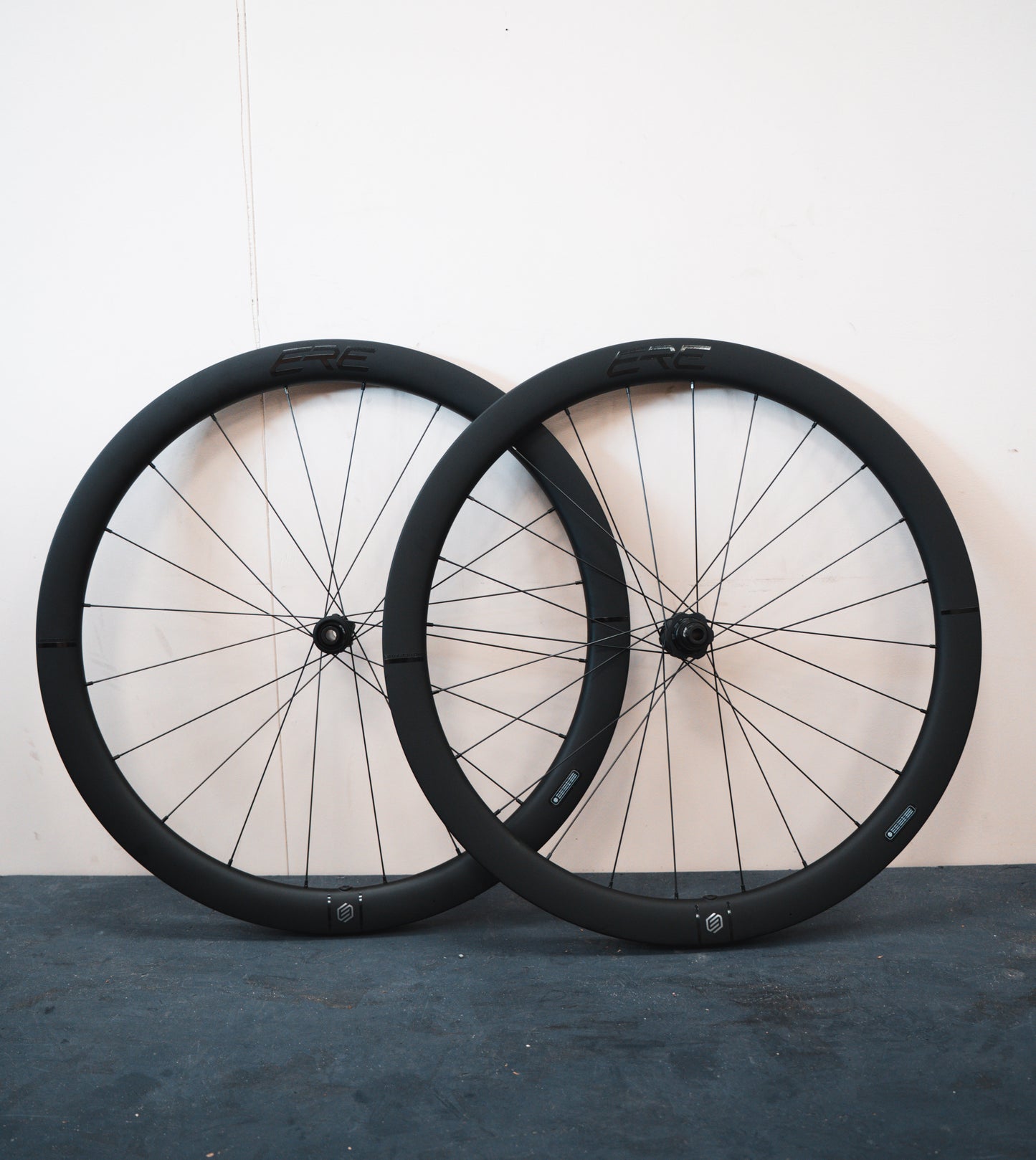 Ere Explorator CCR45 Carbon Wielset NIEUW