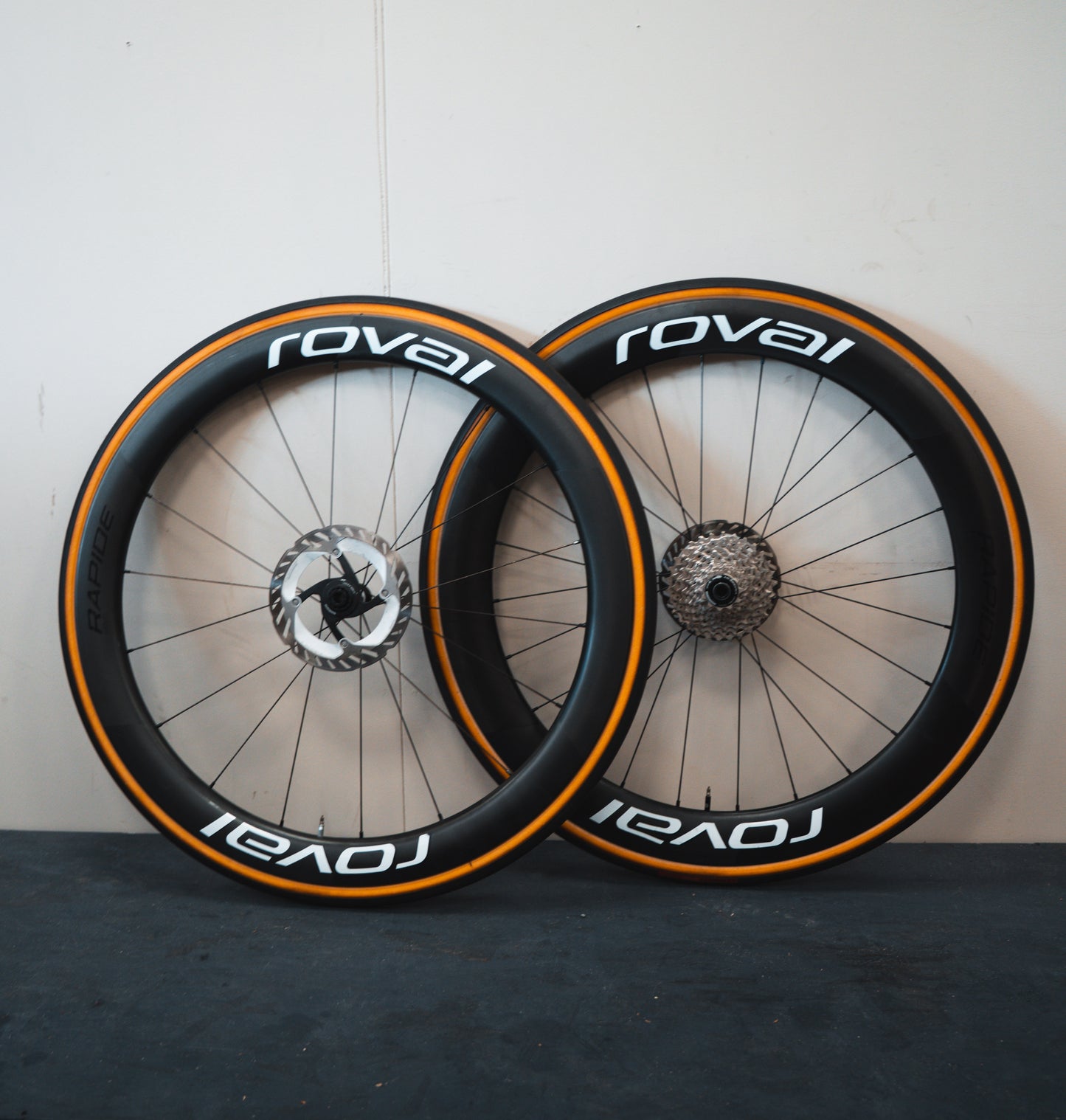 Roval Rapide CL2 Incl Band, Schijf cassette Carbon Wielset Gebruikt