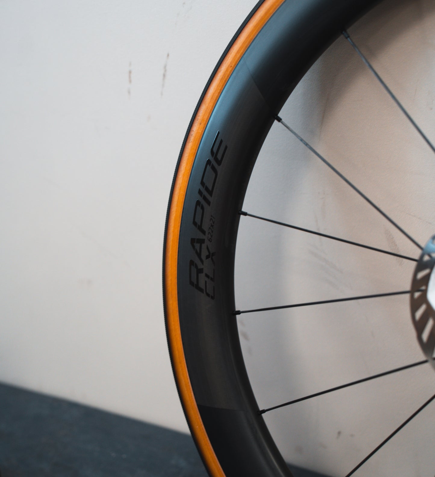 Roval Rapide CLX2 Carbon Wielset Incl Cassette, banden en Schijven ZGAN